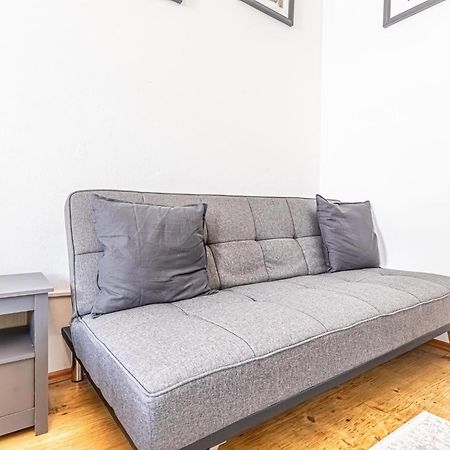 Stylish 1Br Apartment- Near Westbahnhof U3&U6 Viena Exterior foto