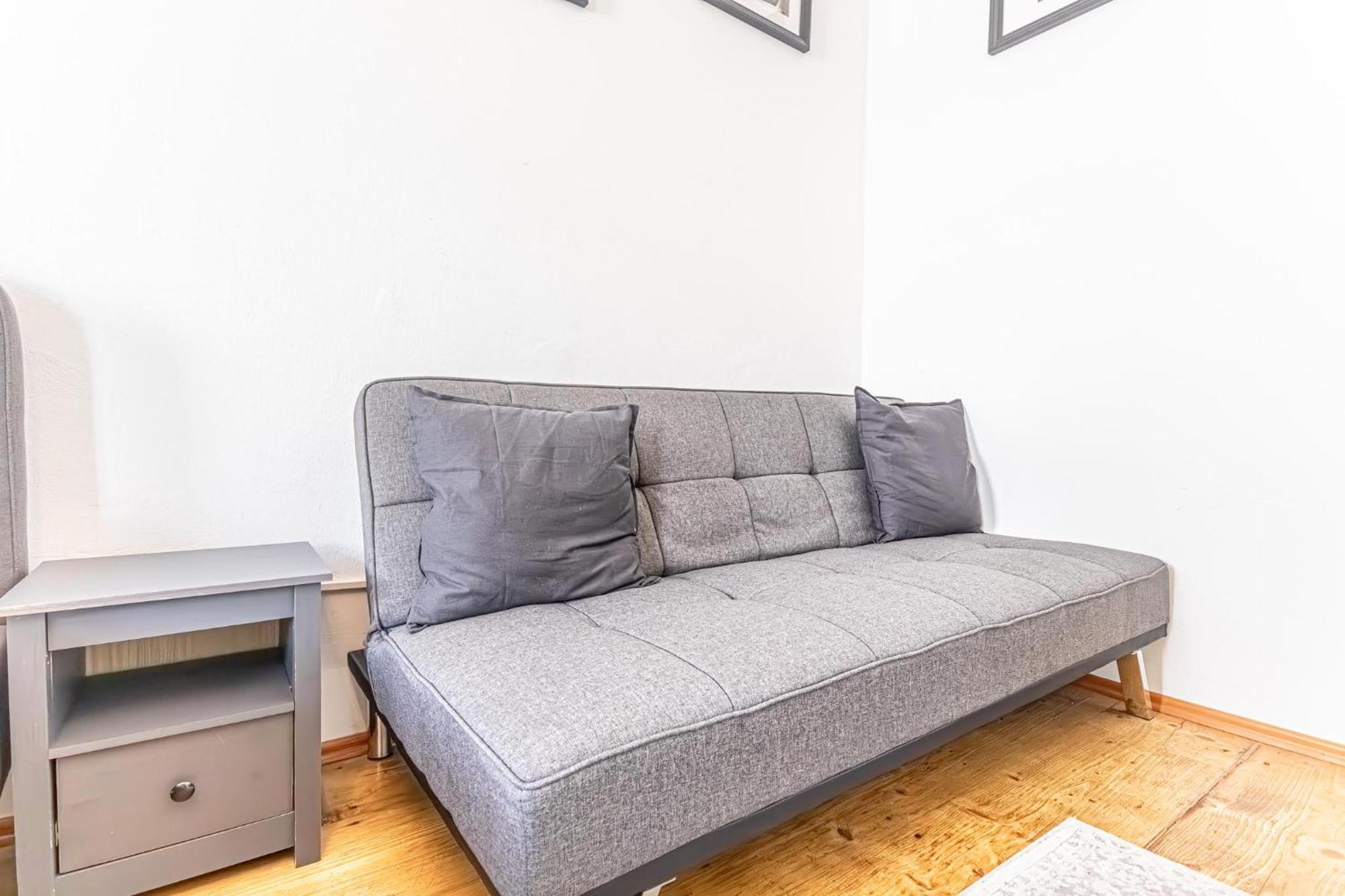 Stylish 1Br Apartment- Near Westbahnhof U3&U6 Viena Exterior foto